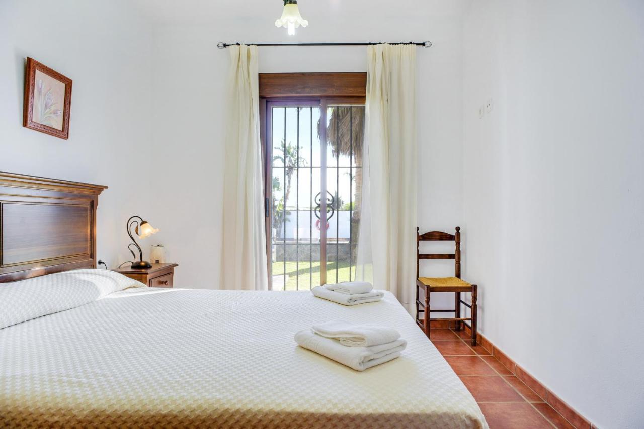 Casa Villanueva 3 Solo Familias โกนิล เด ลาฟรอนเตรา ภายนอก รูปภาพ